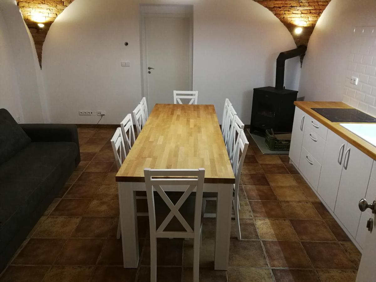 Apartmany Habanska, Cely Dum Pouzdrany Exterior photo