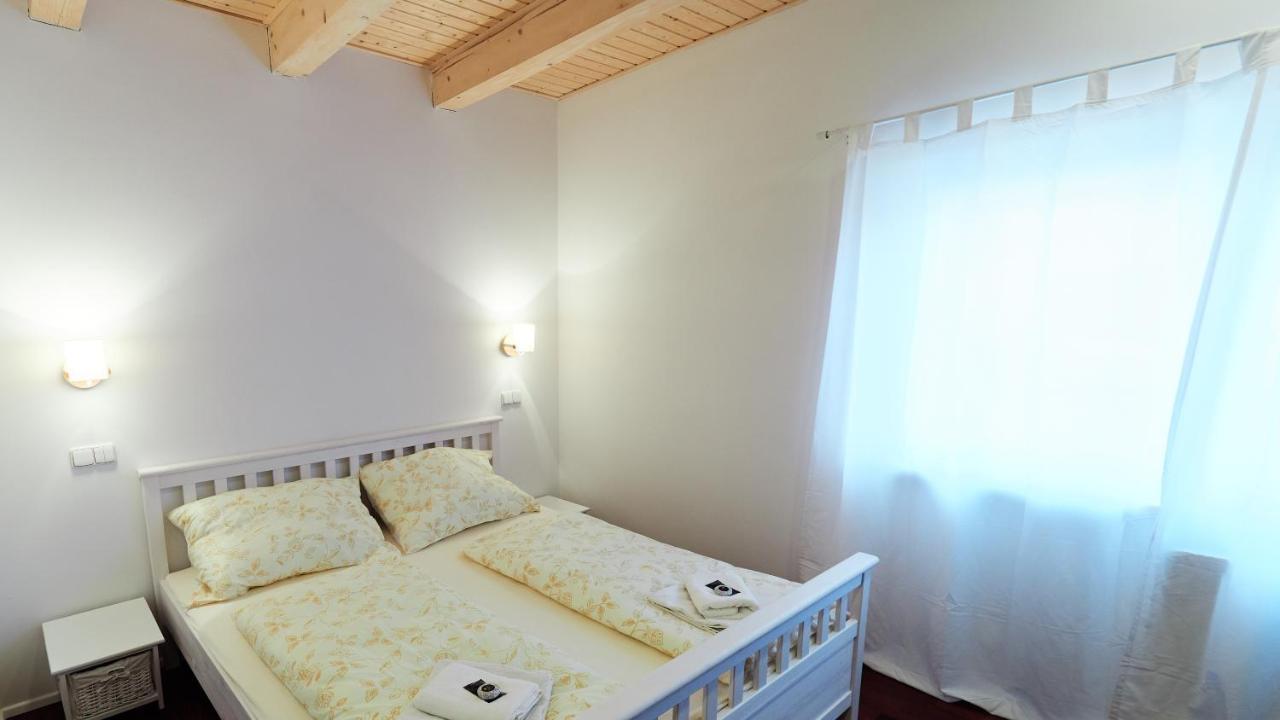 Apartmany Habanska, Cely Dum Pouzdrany Exterior photo